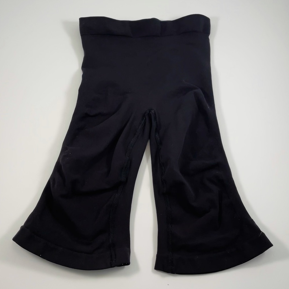 SKIMS Shape Wear Sz Small